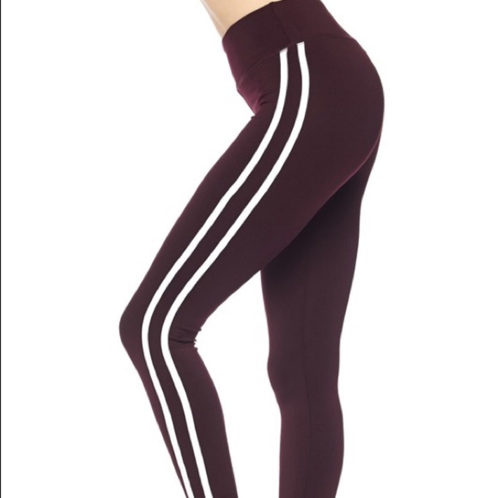 🖤Burgundy Two Stripe Workout Leggings🖤